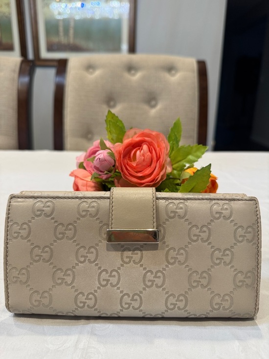 Gucci Handbags - Authentic Gucci Signature Guccisima Continental Wallet